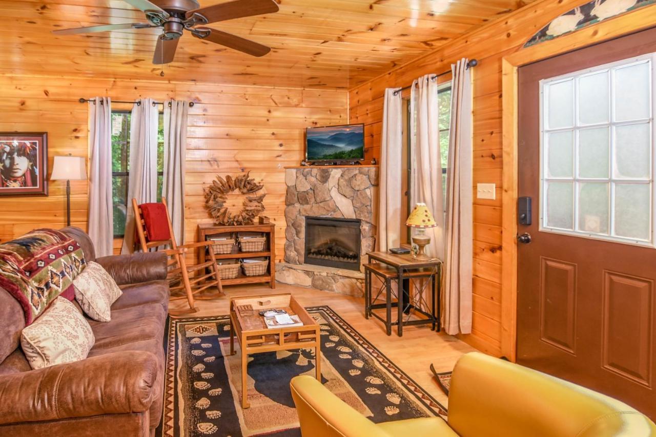 Permanent Vacation-Private Honeymoon Cabin With Hot Tub Sevierville Eksteriør billede