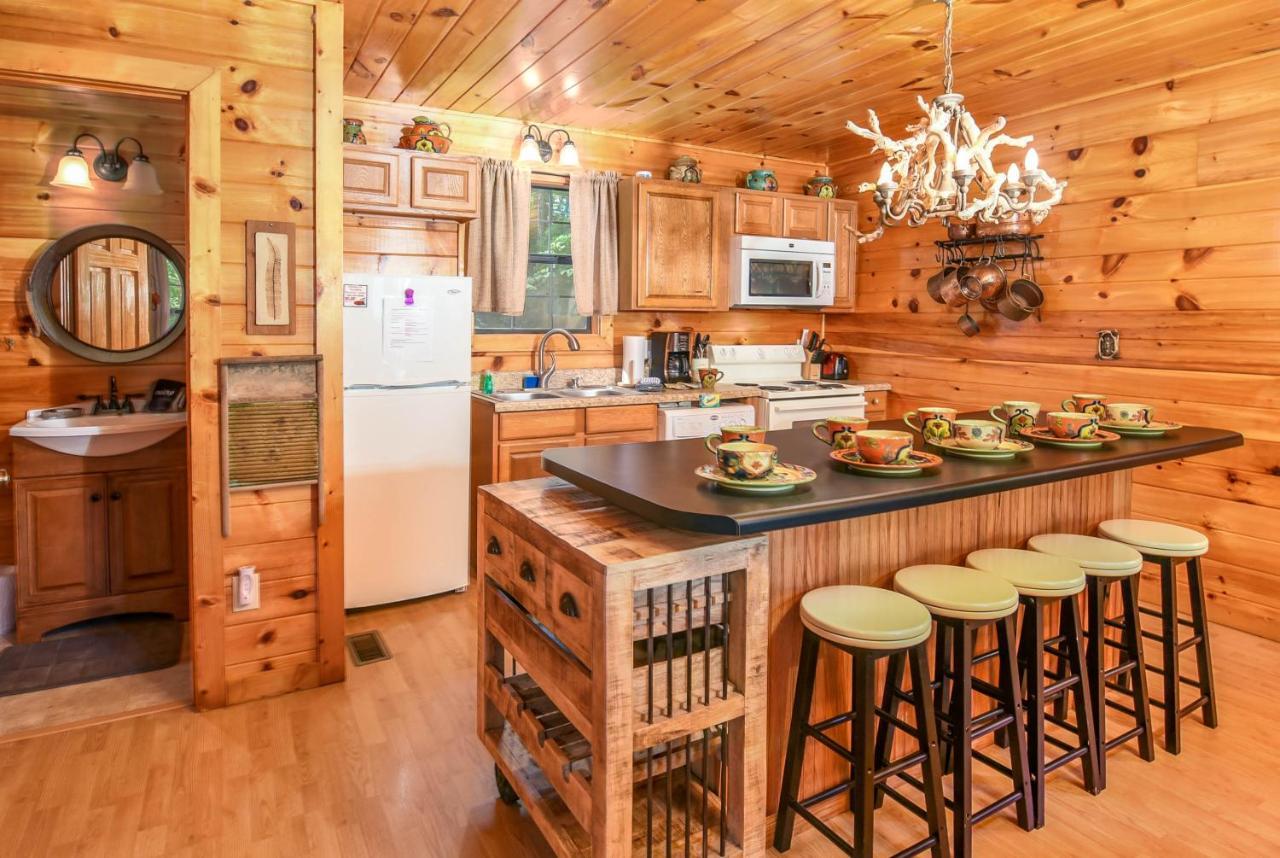 Permanent Vacation-Private Honeymoon Cabin With Hot Tub Sevierville Eksteriør billede